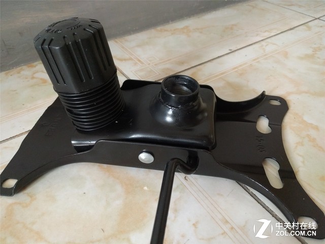 99元电竞椅保菊还是爆菊？瓦力棋牌试玩硬件衙门：3(图3)