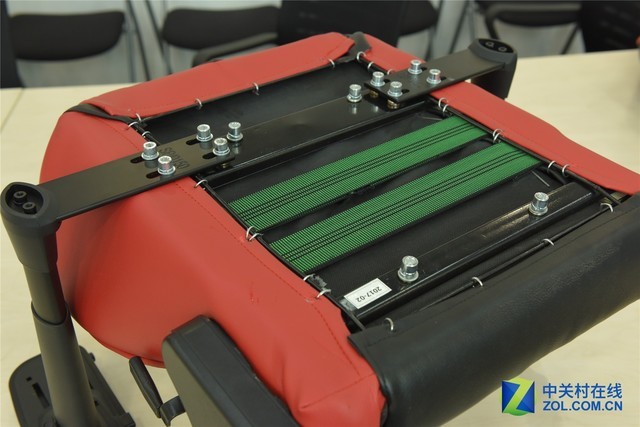 99元电竞椅保菊还是爆菊？瓦力棋牌试玩硬件衙门：3(图4)