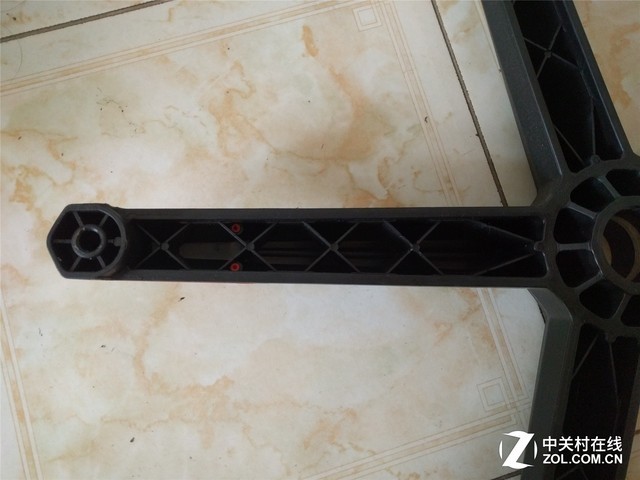 99元电竞椅保菊还是爆菊？瓦力棋牌试玩硬件衙门：3(图28)